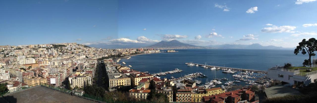 Monocamera Con Terrazzogiardino -Studette -Zona Panoramica Posillipo ナポリ エクステリア 写真